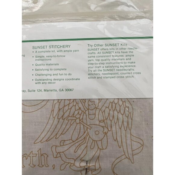 Sunset Stitchery Kit 2113 "Peace On Earth" Embroidery Angels & Candle Design VTG - Picture 4 of 4